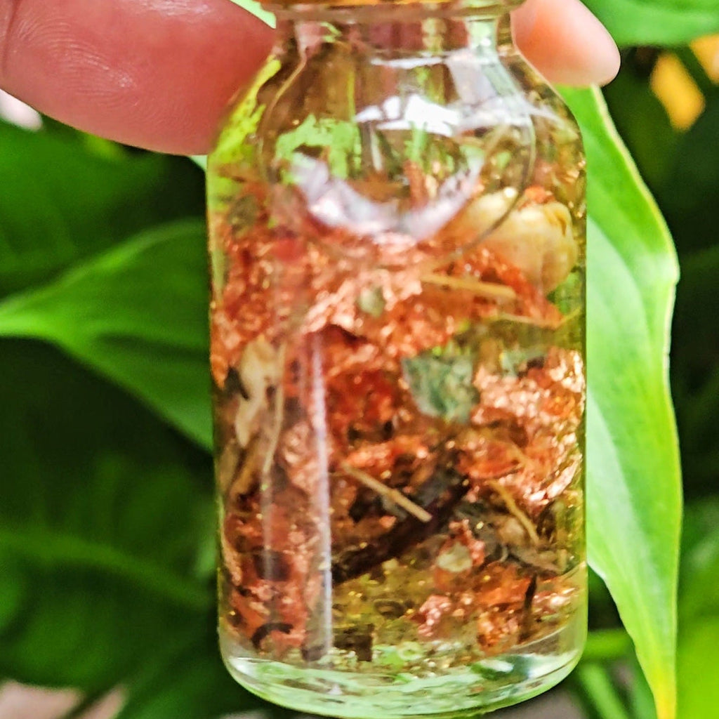 Lucky Rich Girl Hoodoo Conjure Oil | Wealth, Beauty, Glamour & Good Fortune Conjure Oil | Limited Edition