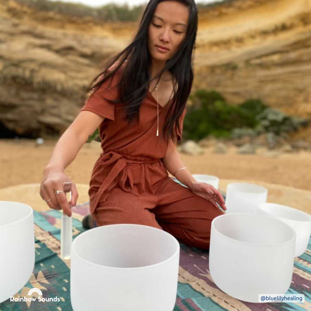 Set of 7 White Sound Therapy Bowls