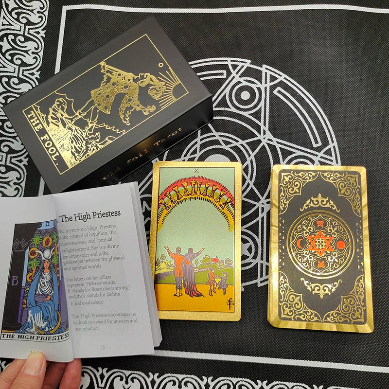 Classical Gold Foil Waterproof Tarot Cards With Megnet Box As Special Gift