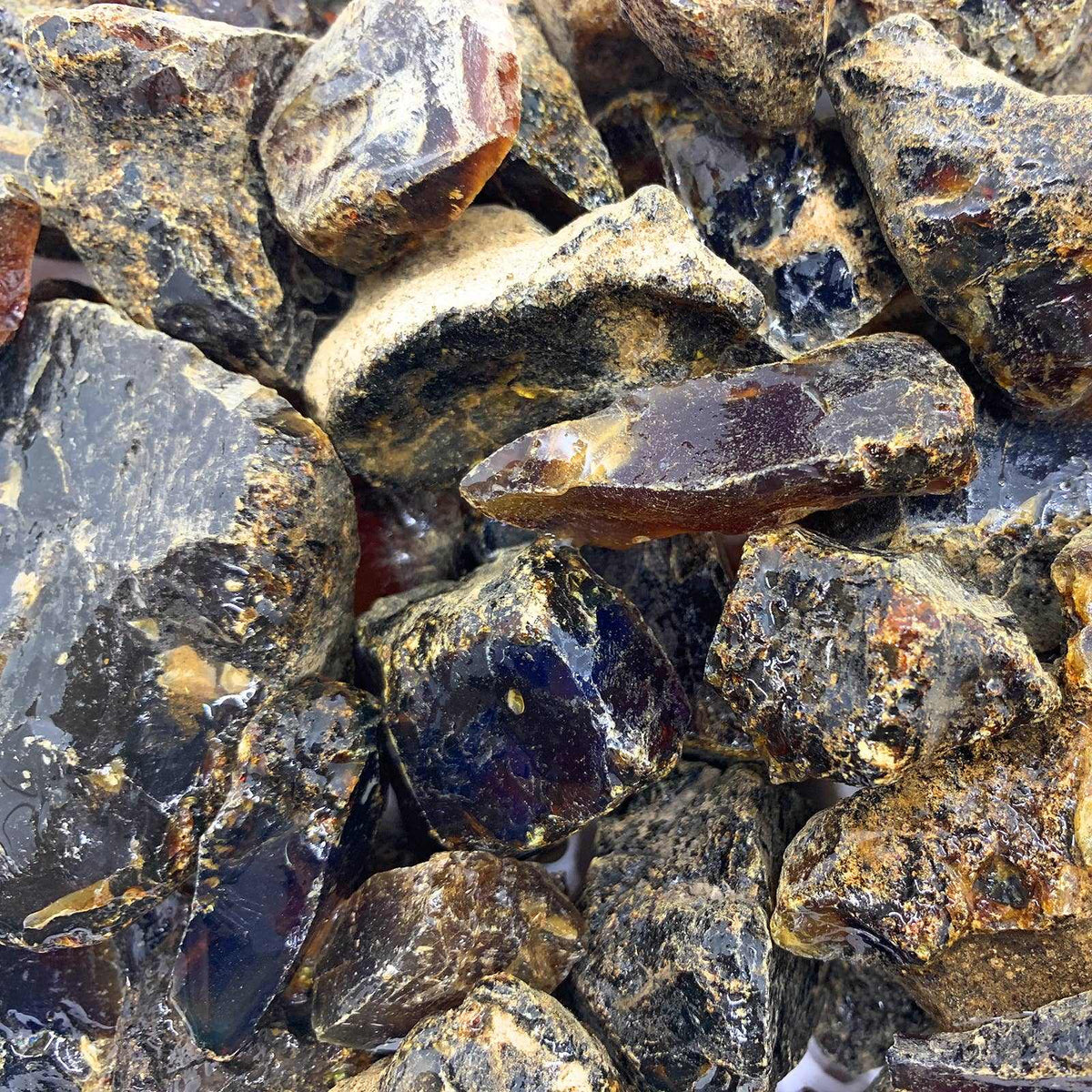 Rough Top Gold Amber – Raw Stone from Indonesia