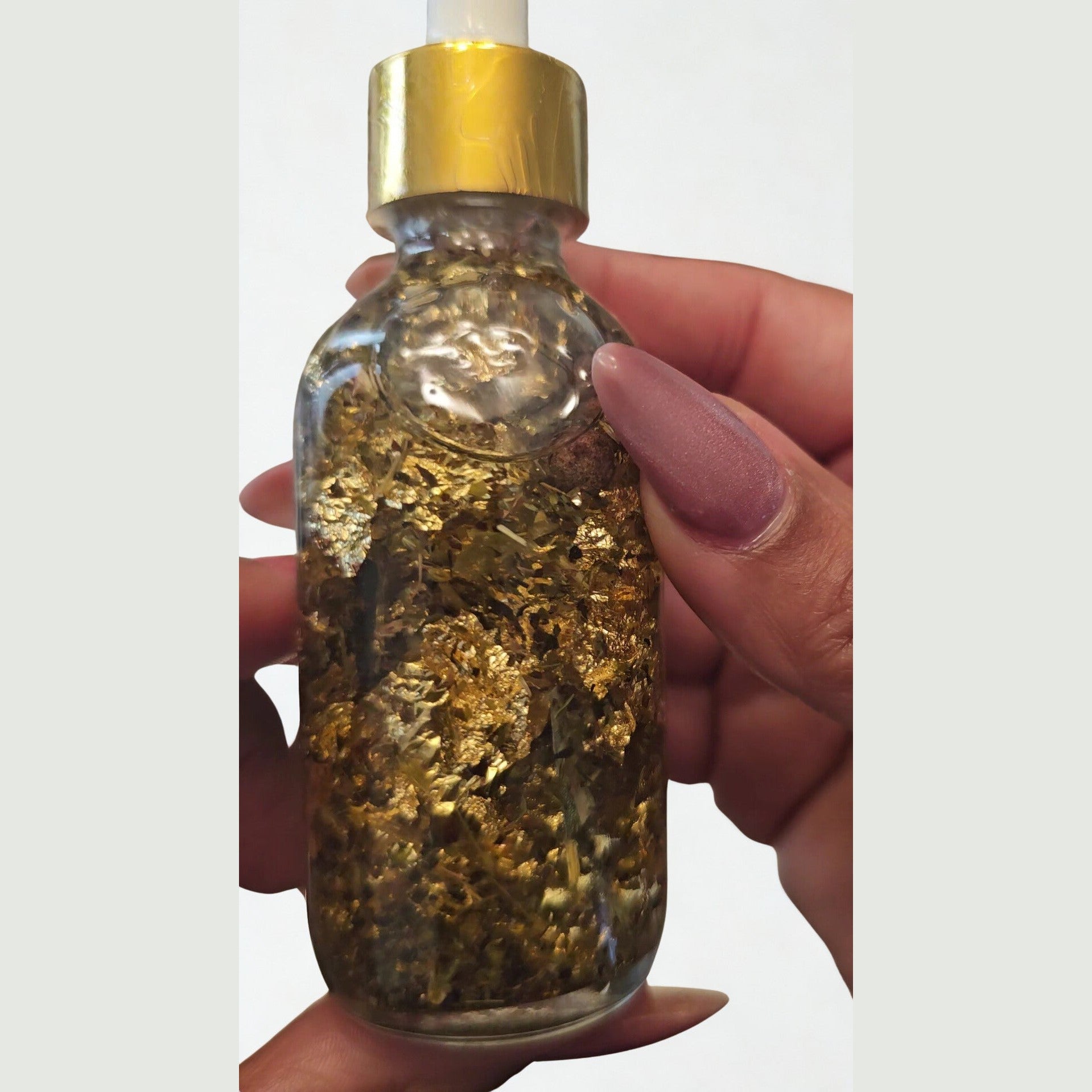 Rich Bitch Money Drawing Hoodoo Conjure Oil | Money Attraction Oil | Wealth Ritual Oil | Prosperity Rootwork Oil | Abundance Spiritual Supply