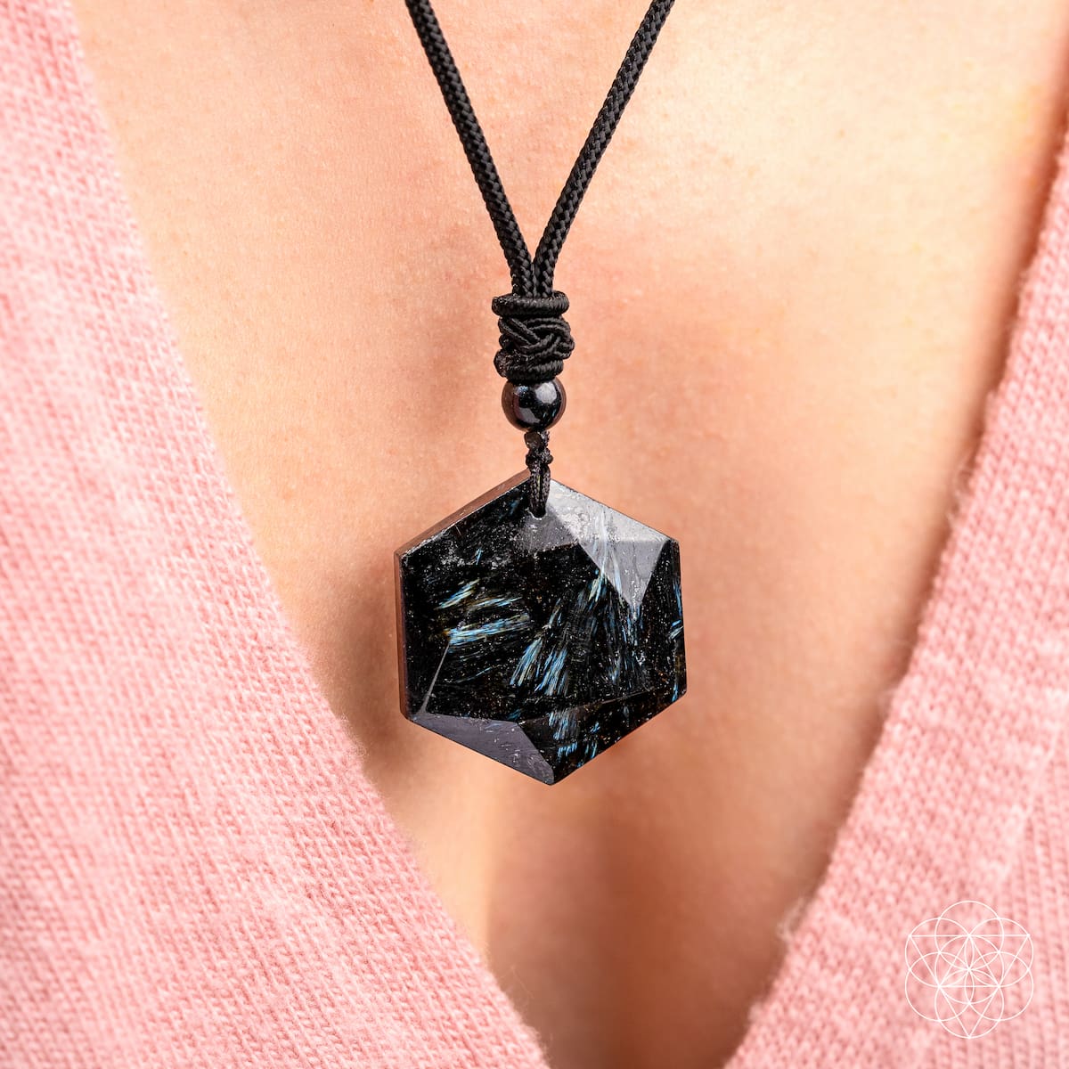 The Arfvedsonite Deep Healing Pendant
